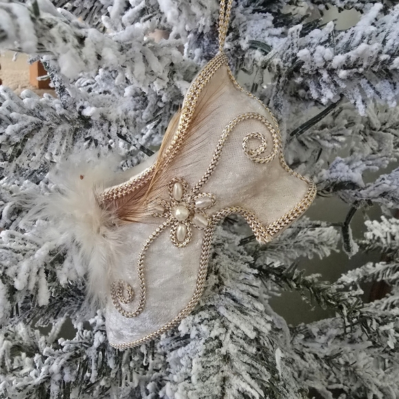Vintage Victorian Shoe Christmas Tree Ornament - Picture 3 of 8